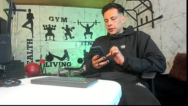 Dustin Sonne online show from 12, 6, 2026