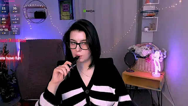 violett queen12 online show from 12, 1, 2026