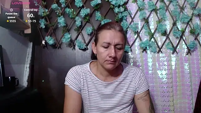 darling hott online show from 21, 10, 2025