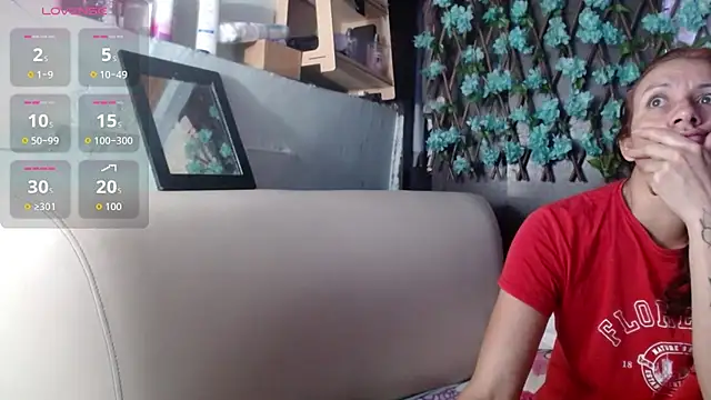 Snapshot of darling_hott chatting on 20, 3, 2026 darling hott online show from 20, 3, 2026