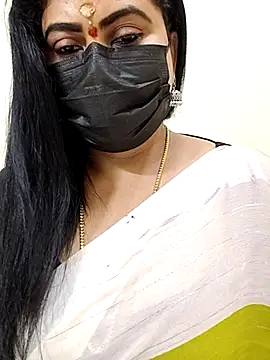 Snapshot of honey-flower chatting on 24, 10, 2025 honey-flower online show from 24, 10, 2025