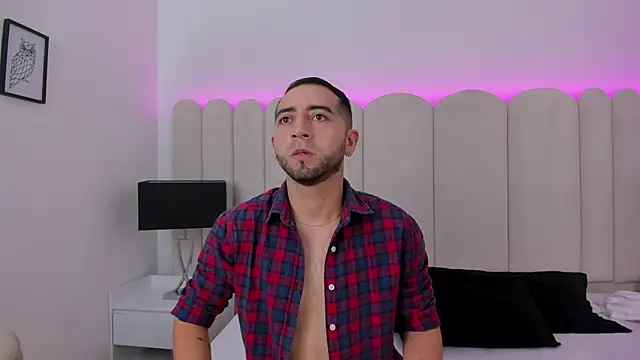 Snapshot of Lushian_ chatting on 12, 9, 2025 Lushian online show from 12, 9, 2025