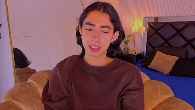 Snapshot of ryo_light chatting on 14, 7, 2026 ryo light online show from 14, 7, 2026