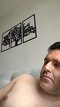 Snapshot of LeoMaduroSP chatting on 2, 2, 2026 LeoMaduroSP online show from 2, 2, 2026