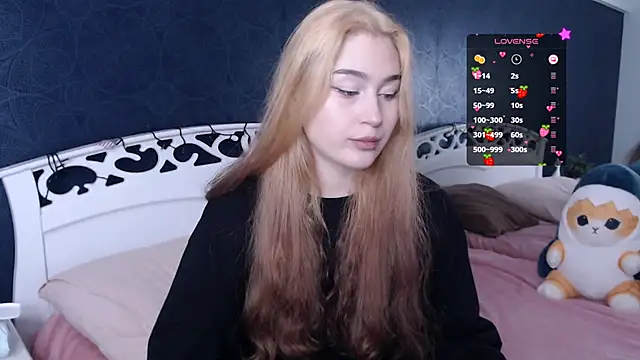 Lili Luuu online show from 16, 10, 2025