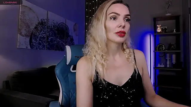 Snapshot of MoniDream chatting on 14, 9, 2025 MoniDream online show from 14, 9, 2025