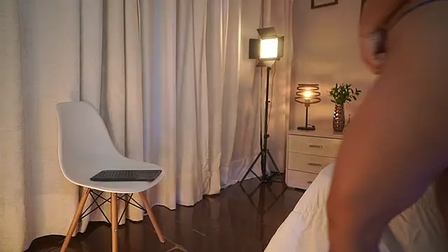 ximena cortez 03 online show from 18, 2, 2026