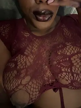 bustyblackebony online show from 14, 10, 2025