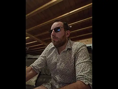 BrunJulienMetis online show from 9, 1, 2026