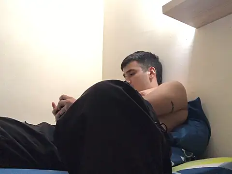 Snapshot of Cesar_Augusto chatting on 12, 9, 2025 Cesar Augusto online show from 12, 9, 2025