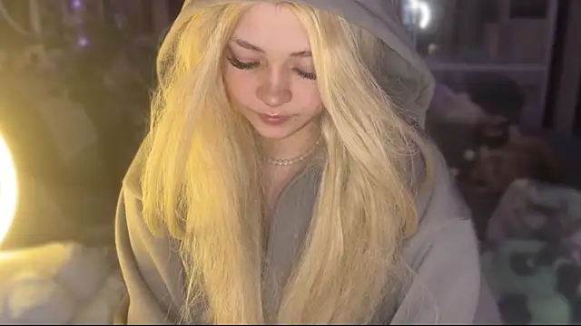 nikoli naw online show from 23, 2, 2026