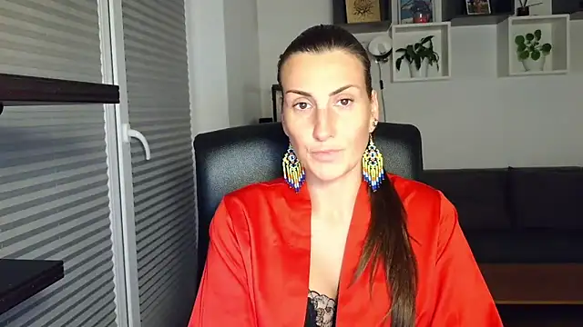 Snapshot of DonnaAmore chatting on 8, 9, 2025 DonnaAmore online show from 8, 9, 2025
