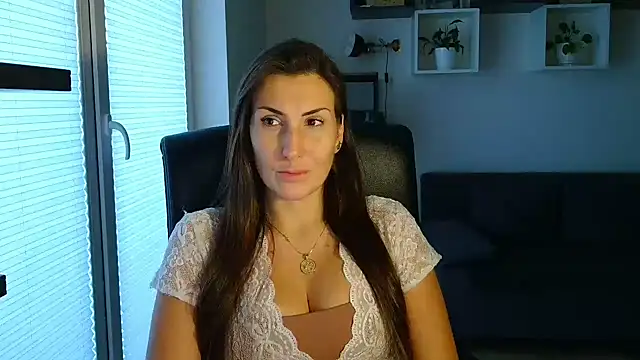 DonnaAmore online show from 12, 10, 2025