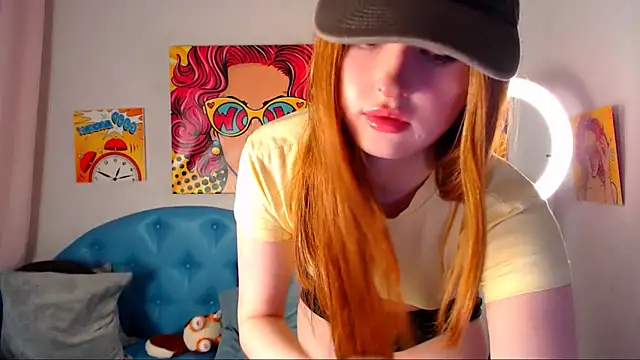 Snapshot of LuxXAngel chatting on 12, 2, 2026 LuxXAngel online show from 12, 2, 2026