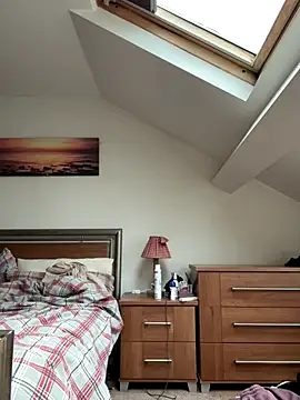 Snapshot of Woodchip chatting on 4, 10, 2025 Woodchip online show from 4, 10, 2025