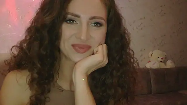 Amber Carrol online show from 5, 10, 2025