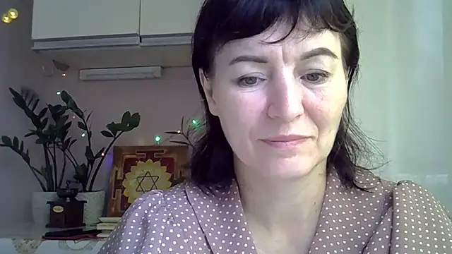 Krystal 82 online show from 18, 9, 2025