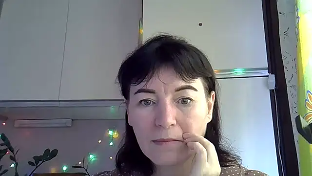 Krystal 82 online show from 24, 9, 2025