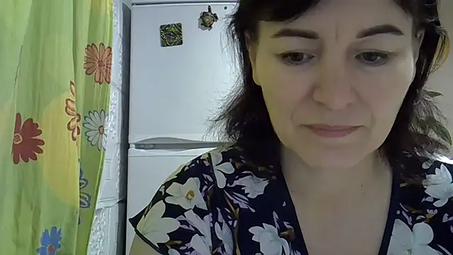 Krystal 82 online show from 26, 11, 2025