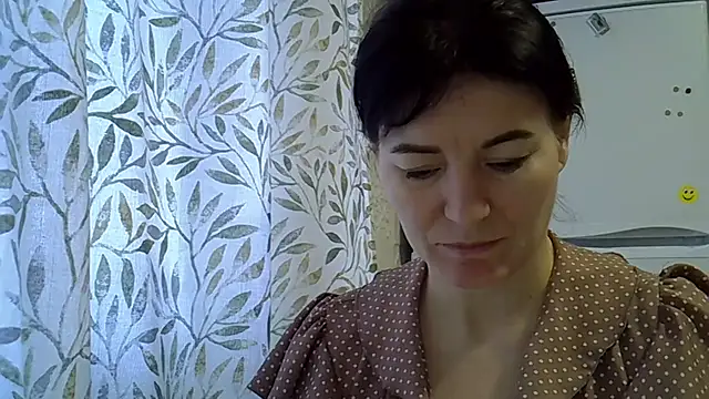 Krystal 82 online show from 18, 12, 2025