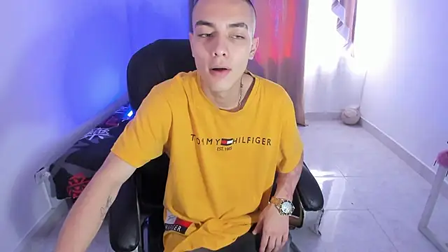 Dereck Boy8 online show from 24, 11, 2025