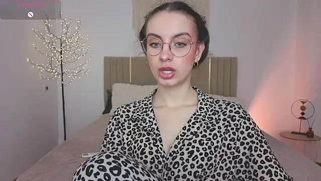 Real cutie1 online show from 9, 5, 2026