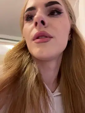 Snapshot of AriaAdda chatting on 4, 3, 2026 AriaAdda online show from 4, 3, 2026