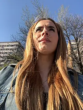 Snapshot of AriaAdda chatting on 5, 4, 2026 AriaAdda online show from 5, 4, 2026