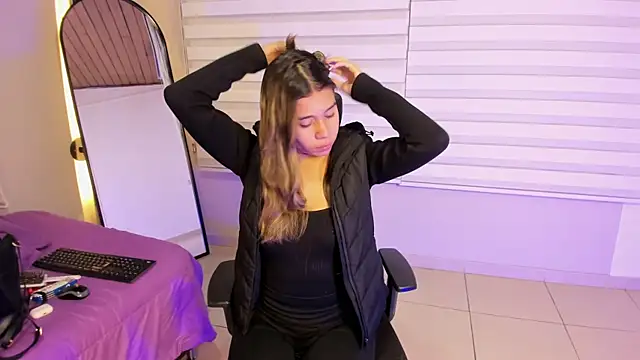 Rachell criss online show from 2, 10, 2025