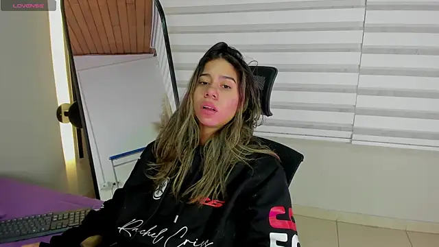 Rachell criss online show from 22, 12, 2025