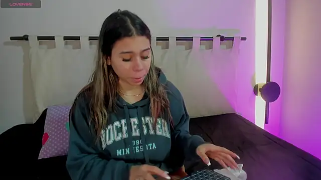 Rachell criss online show from 11, 3, 2026