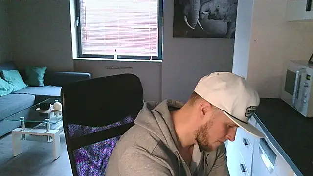 Snapshot of Dartanjanas13 chatting on 5, 10, 2025 Dartanjanas13 online show from 5, 10, 2025