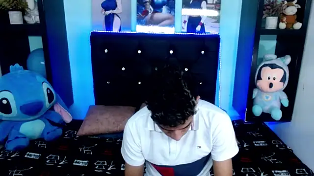 x oliver x online show from 5, 10, 2025