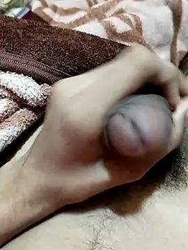 Snapshot of saneer69tew chatting on 9, 10, 2025 saneer69tew online show from 9, 10, 2025