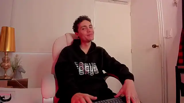 dark sun302 online show from 5, 10, 2025