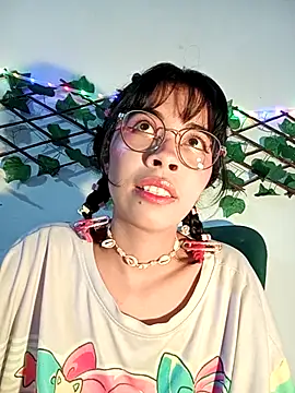 Snapshot of dolliette24 chatting on 2, 6, 2026 dolliette24 online show from 2, 6, 2026
