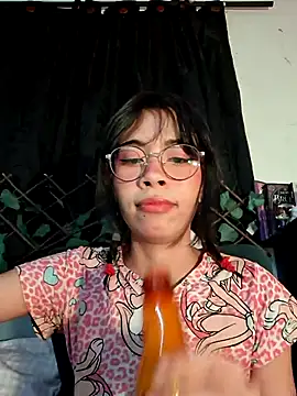 Snapshot of dolliette24 chatting on 1, 8, 2026 dolliette24 online show from 1, 8, 2026