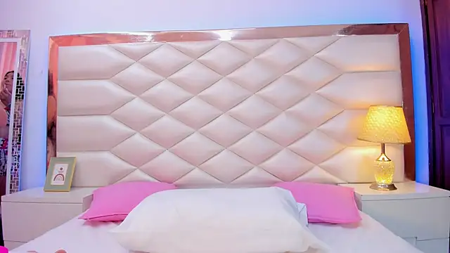 KarinaGomezxxx online show from 3, 10, 2025