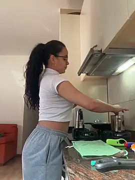 Snapshot of Maia_Park chatting on 25, 3, 2026 Maia Park online show from 25, 3, 2026