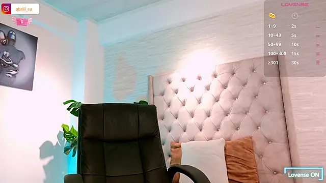 Abrill cute online show from 10, 10, 2025