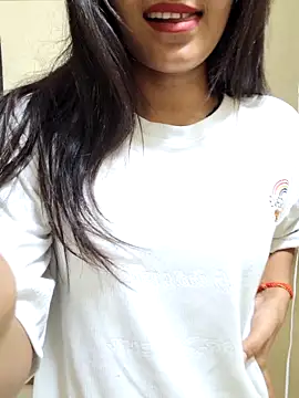 Snapshot of Raj-kumari chatting on 9, 5, 2026 Raj-kumari online show from 9, 5, 2026