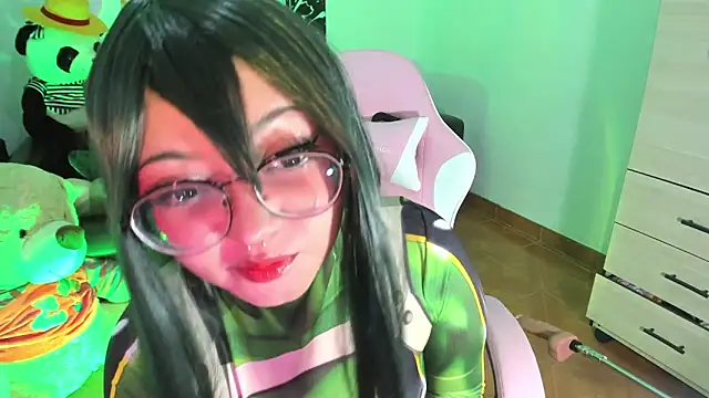 Lolii Zoe online show from 4, 10, 2025