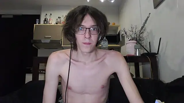 Snapshot of LovesomeCookie chatting on 15, 9, 2025 LovesomeCookie online show from 15, 9, 2025