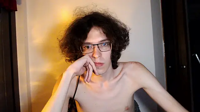 LovesomeCookie online show from 3, 5, 2026