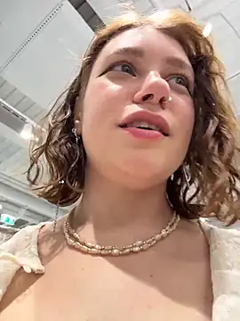 lucy-joy online show from 25, 11, 2025