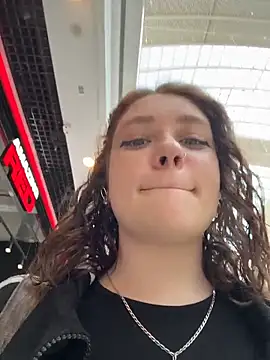 lucy-joy online show from 24, 3, 2026