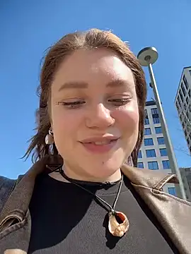 lucy-joy online show from 3, 5, 2026