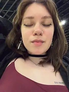 lucy-joy online show from 12, 5, 2026