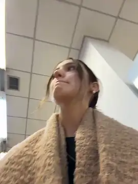 DollyTall online show from 14, 10, 2025