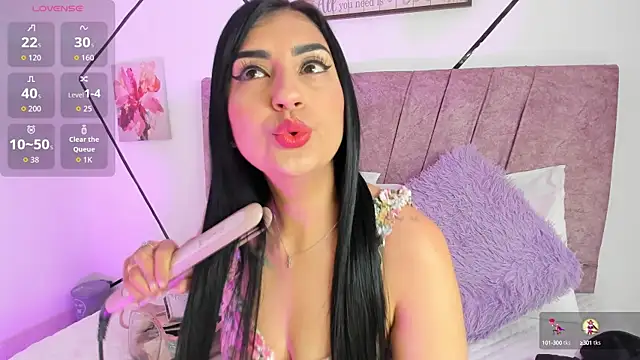 Paris Evans01 online show from 18, 9, 2025